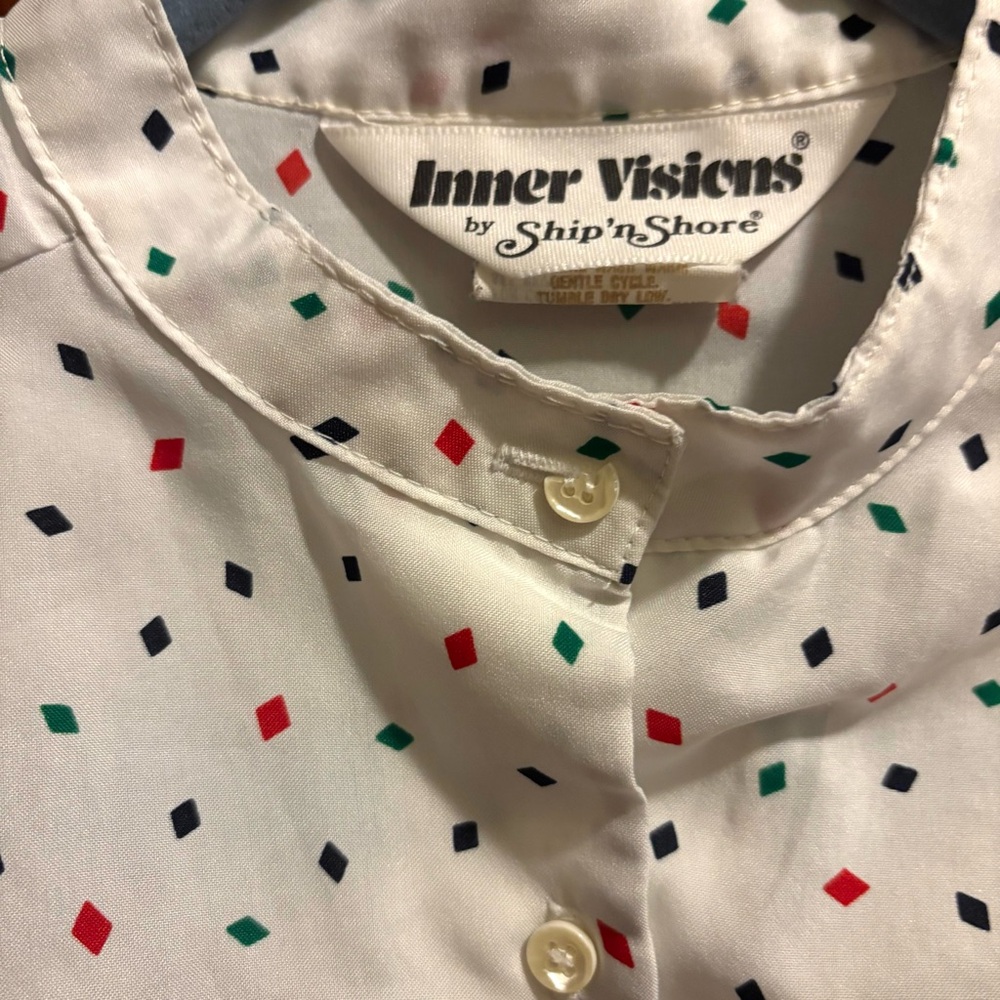 vintage ship’n shore white button up blouse w/ diamond confetti party print 🔸♦️🔷 - Picture 15 of 15